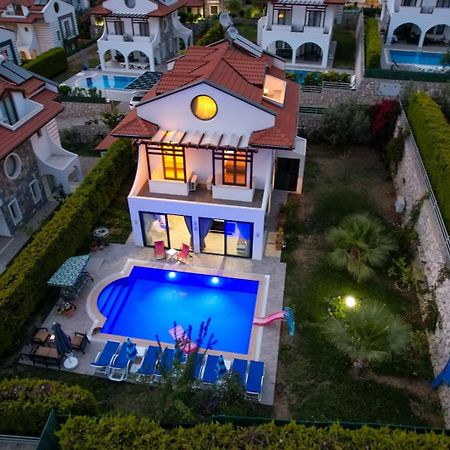 Lorenzo- 4 Bedroom Holiday Villa In Hisaronu 페티예 외부 사진