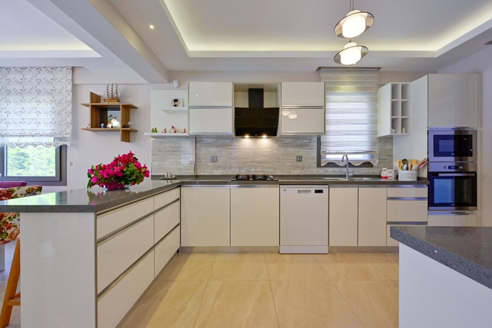 Lorenzo- 4 Bedroom Holiday Villa In Hisaronu 페티예 외부 사진