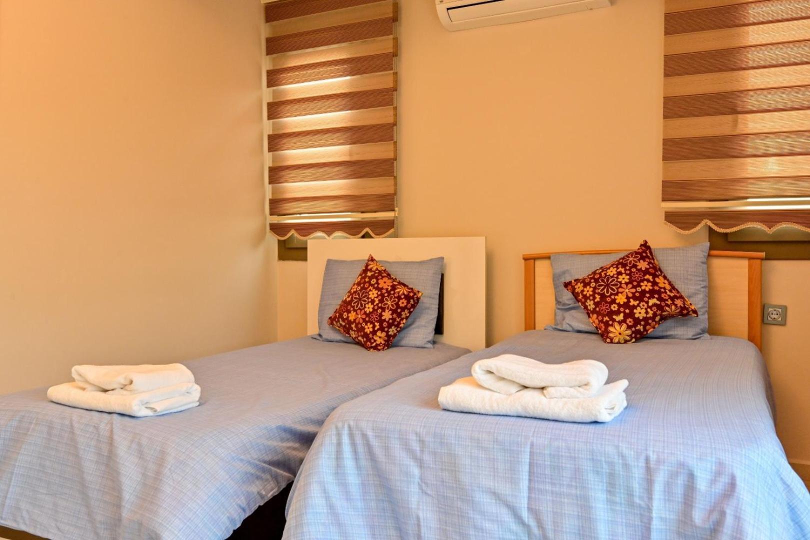 Lorenzo- 4 Bedroom Holiday Villa In Hisaronu 페티예 외부 사진