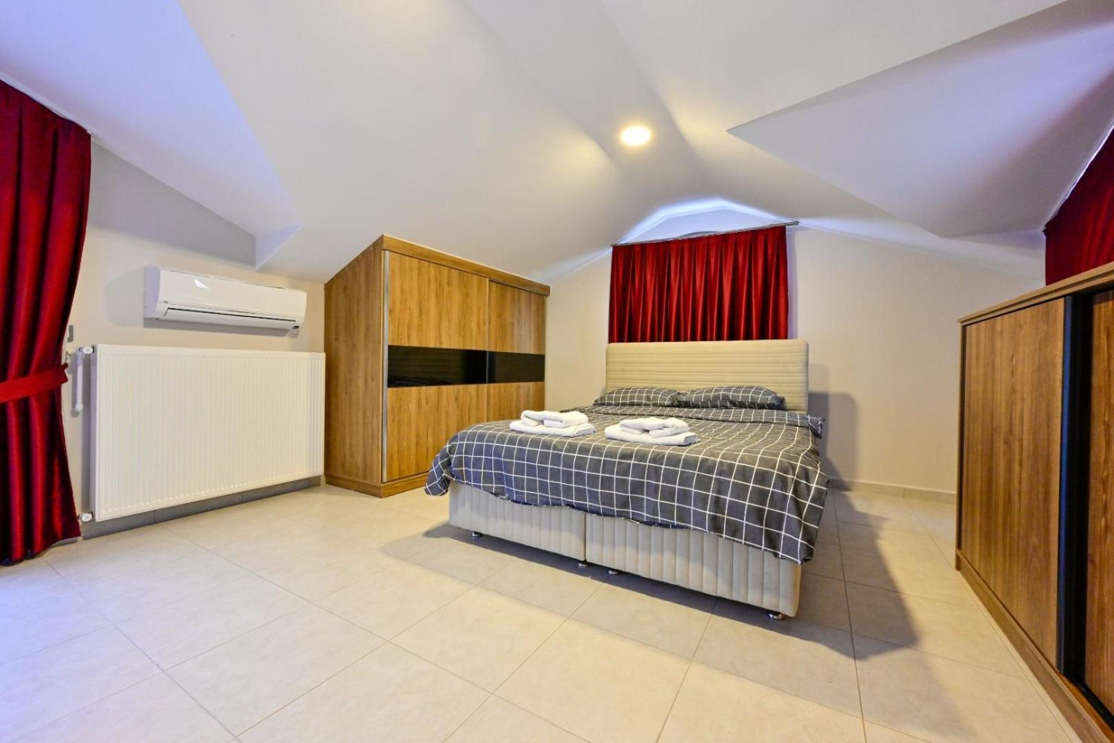 Lorenzo- 4 Bedroom Holiday Villa In Hisaronu 페티예 외부 사진
