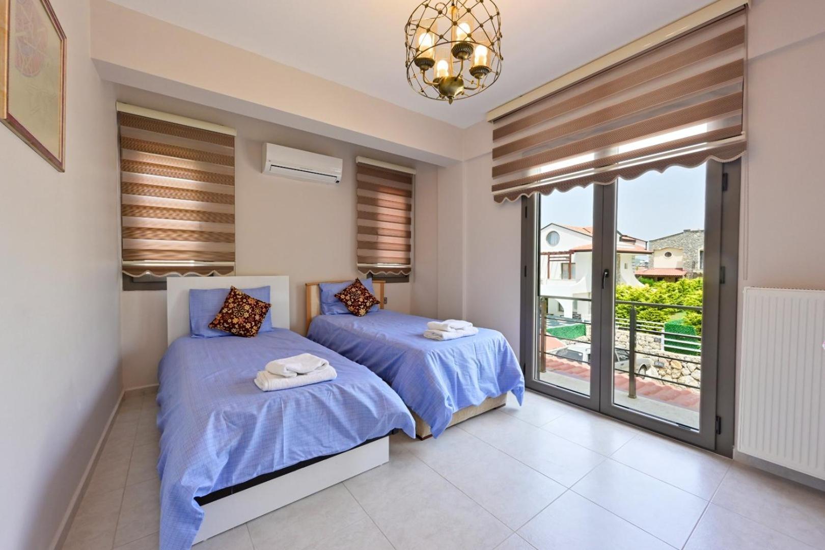 Lorenzo- 4 Bedroom Holiday Villa In Hisaronu 페티예 외부 사진