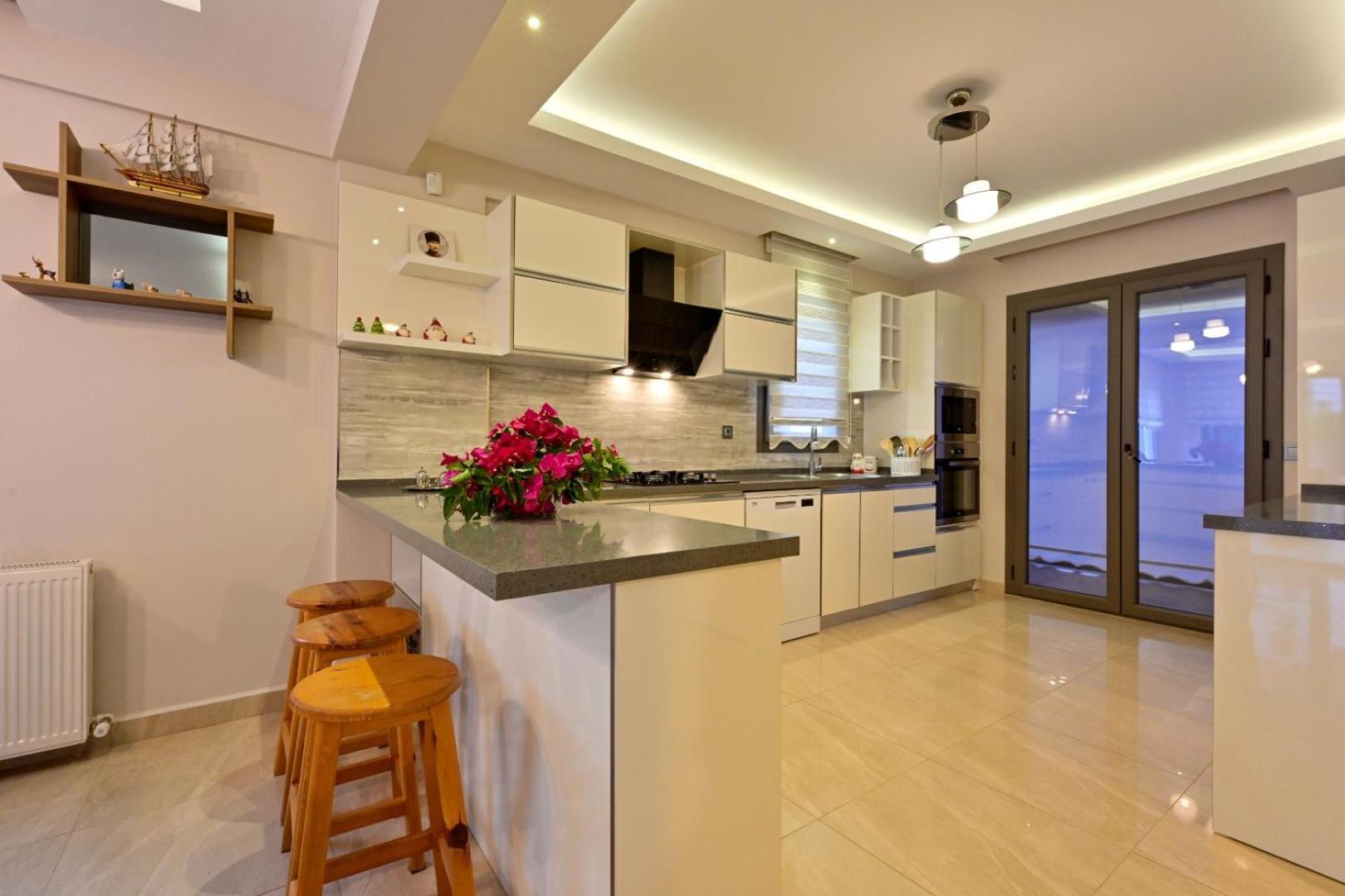 Lorenzo- 4 Bedroom Holiday Villa In Hisaronu 페티예 외부 사진